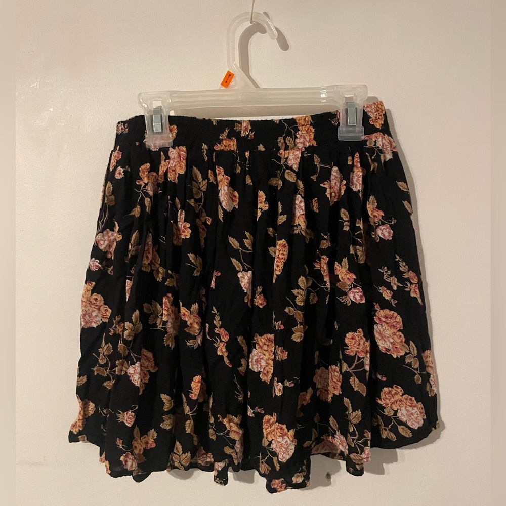 Brandy Melville Floral Skirt